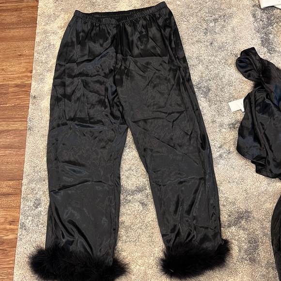 Linea Donatella women’s silk pajama set, size M, brand new - Picture 2 of 5